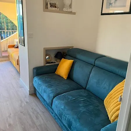 Charming Studio With Terrace In Daire Le Grau-du-Roi